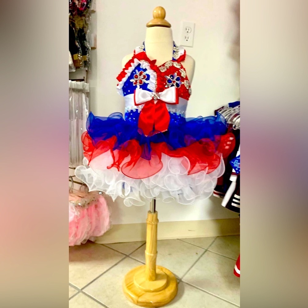 Size 5 Red White Blue Patriotic Beaded Cupcake Pageant Dress & Matching Bow NWT